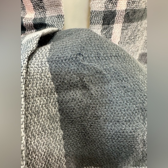 Blanket scarf in gray and pink l color - Picture 4 of 4